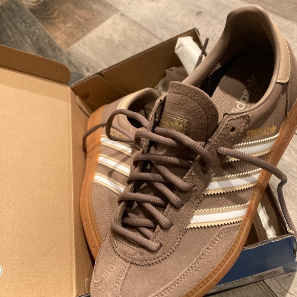 adidas Shoes - adidas Spezial Classic Suede Sneakers - Brown & White